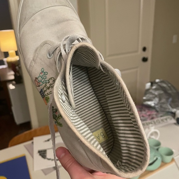 Bangs Shoes - London fog succulent high top W 9.5, M 8 - Picture 3 of 7